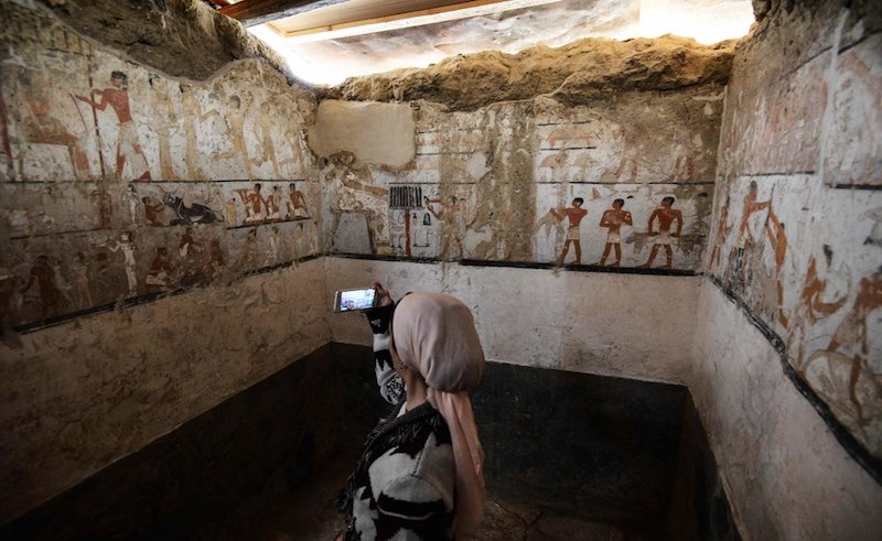 5 Photos of The 4,400-Year-Old Tomb Unearthed Near Giza Pyramids on Saturday