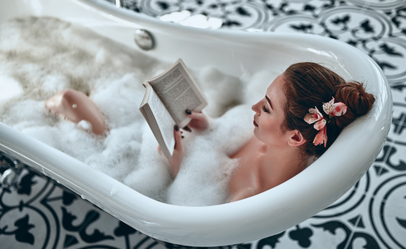 Our Ultimate Guide to the Bubbly Art of Bathscaping