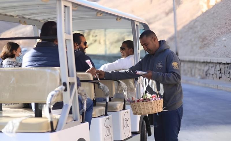 Solar-Powered Vehicles Installed at Luxor’s Valley of the Kings