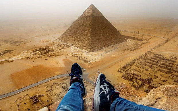 Video: German Tourist Illegally Climbs Pyramid in 8 Minutes