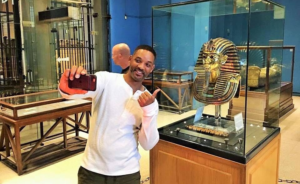 Stop Whatever You’re Doing, Will Smith is in Cairo